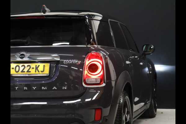 MINI Countryman 2.0 Cooper S Hammersmith [SCHUIFKANTELDAK, APPLE CARPLAY, VOL LEDER, HEAD-UP, STOELVERWARMING, PDC V+A, CRUISE, CLIMATE, NIEUWSTAAT]