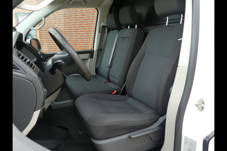 Volkswagen Transporter 2.0 TDI 150PK Airco/Trekhaak//Cruise control