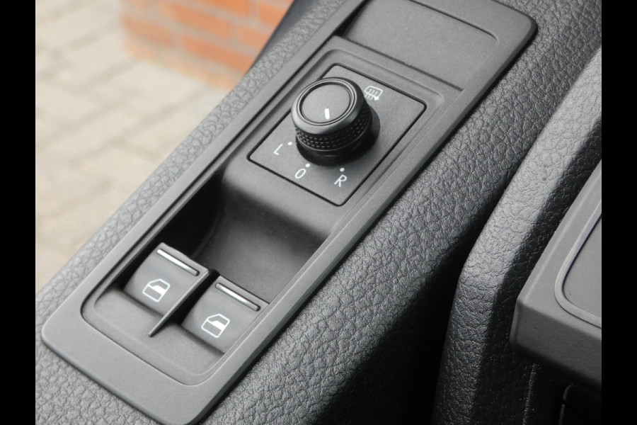 Volkswagen Transporter 2.0 TDI 150PK Airco/Trekhaak//Cruise control