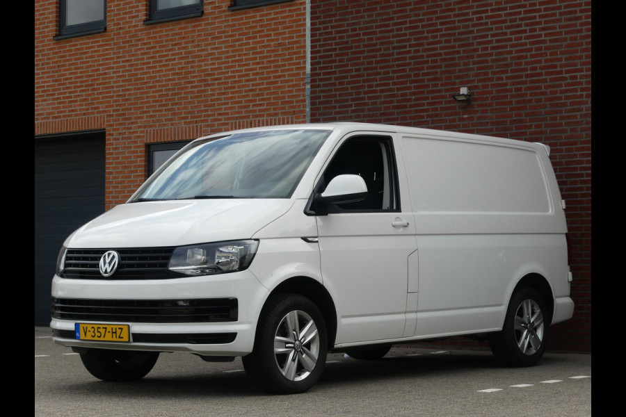Volkswagen Transporter 2.0 TDI 150PK Airco/Trekhaak//Cruise control