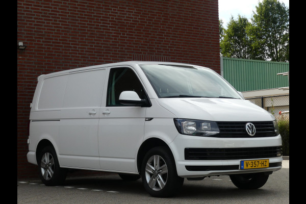 Volkswagen Transporter 2.0 TDI 150PK Airco/Trekhaak//Cruise control