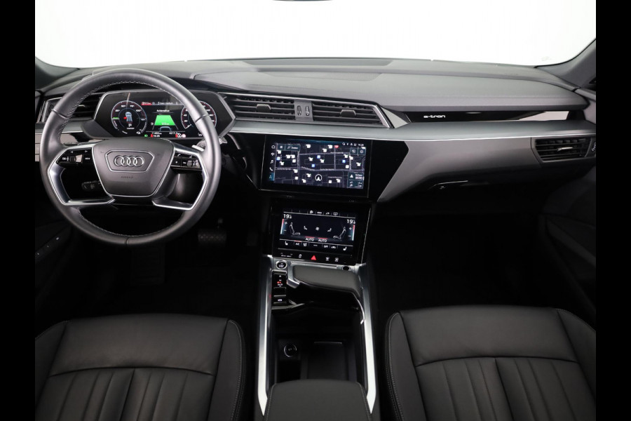 Audi Q8 e-tron 50 quattro Edition 95 kWh 340pk | Lederen bekleding | | 20 inch lichtmetalen velgen | Elektrisch verstelbare voorstoelen met geheugen | Parkeercamera |