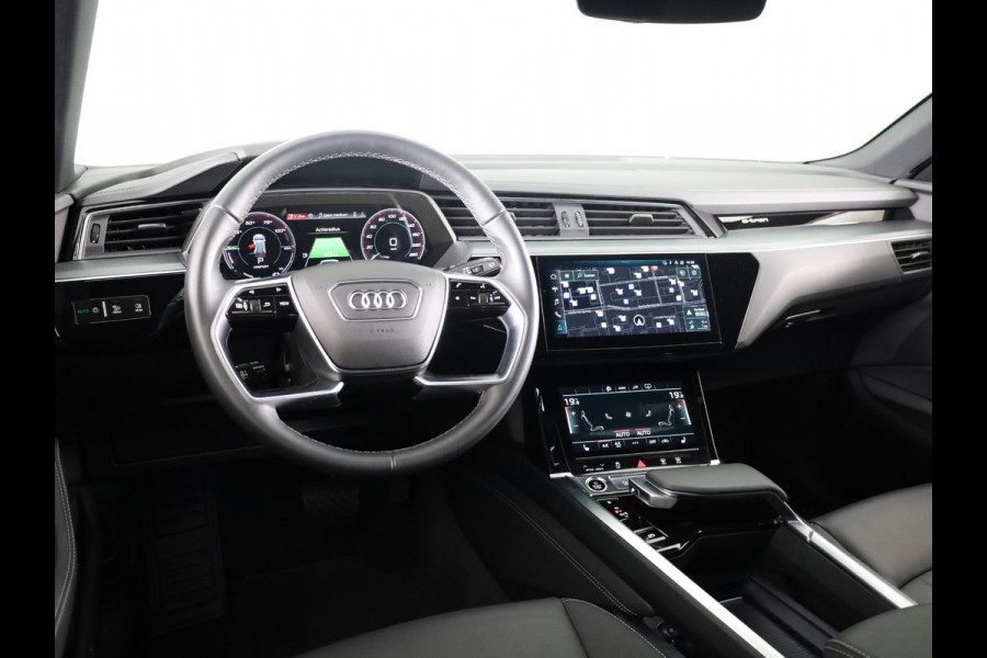 Audi Q8 e-tron 50 quattro Edition 95 kWh 340pk | Lederen bekleding | | 20 inch lichtmetalen velgen | Elektrisch verstelbare voorstoelen met geheugen | Parkeercamera |