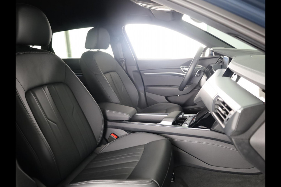 Audi Q8 e-tron 50 quattro Edition 95 kWh 340pk | Lederen bekleding | | 20 inch lichtmetalen velgen | Elektrisch verstelbare voorstoelen met geheugen | Parkeercamera |