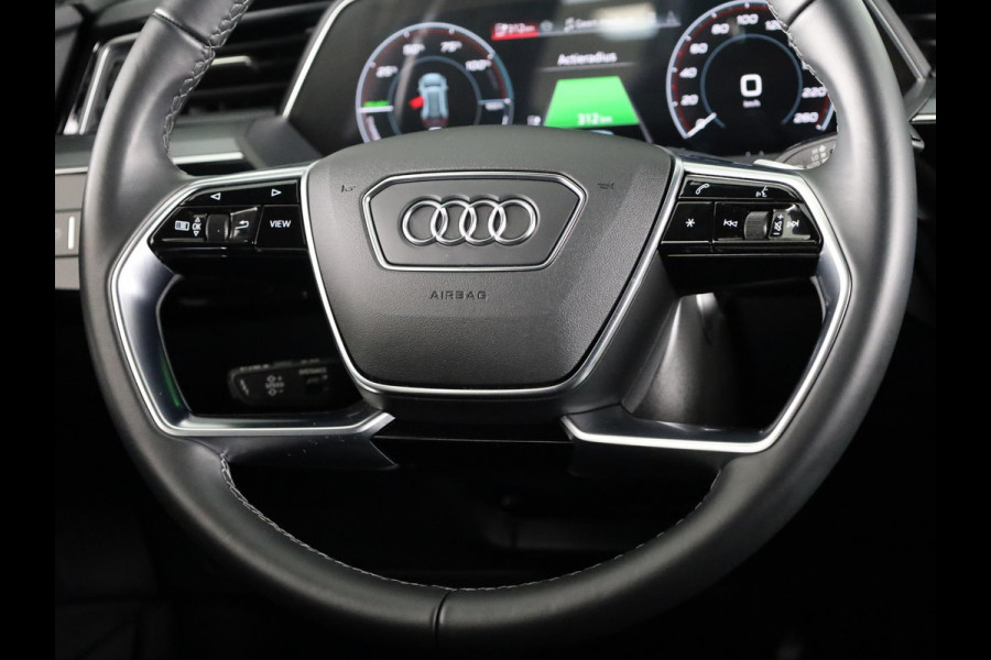 Audi Q8 e-tron 50 quattro Edition 95 kWh 340pk | Lederen bekleding | | 20 inch lichtmetalen velgen | Elektrisch verstelbare voorstoelen met geheugen | Parkeercamera |