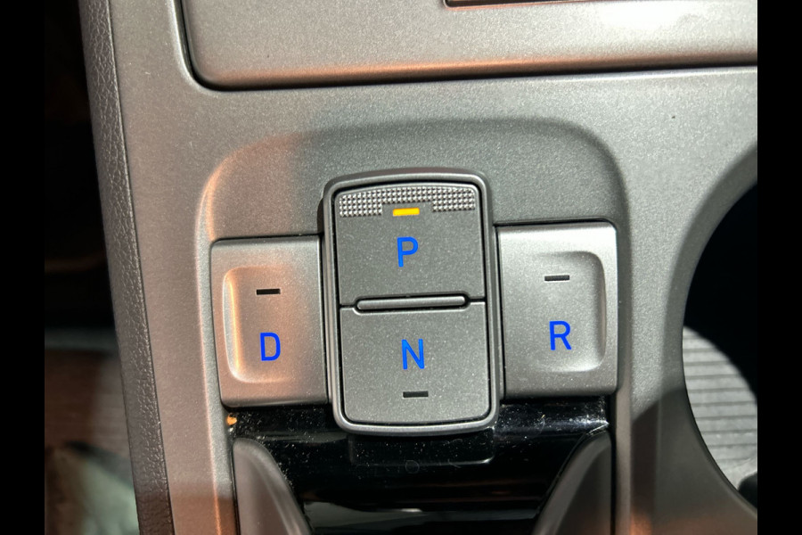 Hyundai Kona EV Fashion 64 kWh | Trekhaak | 1ste eigenaar | dealeronderhouden | Warmtepomp