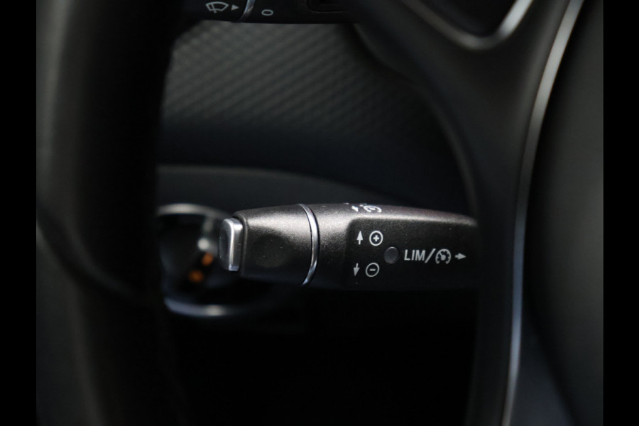Mercedes-Benz A-Klasse 180 Business Solution [CAMERA, CRUISE CONTROL, BLUETOOTH TELEFOON, AIRCONDITIONING, NAVIGATIE, NIEUWSTAAT]