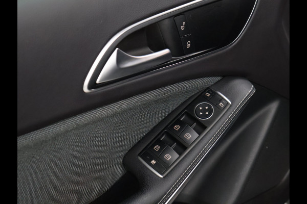 Mercedes-Benz A-Klasse 180 Business Solution [CAMERA, CRUISE CONTROL, BLUETOOTH TELEFOON, AIRCONDITIONING, NAVIGATIE, NIEUWSTAAT]