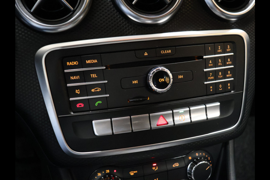 Mercedes-Benz A-Klasse 180 Business Solution [CAMERA, CRUISE CONTROL, BLUETOOTH TELEFOON, AIRCONDITIONING, NAVIGATIE, NIEUWSTAAT]