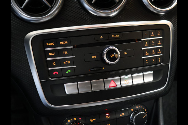Mercedes-Benz A-Klasse 180 Business Solution [CAMERA, CRUISE CONTROL, BLUETOOTH TELEFOON, AIRCONDITIONING, NAVIGATIE, NIEUWSTAAT]