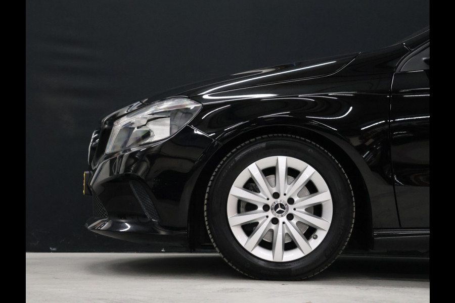 Mercedes-Benz A-Klasse 180 Business Solution [CAMERA, CRUISE CONTROL, BLUETOOTH TELEFOON, AIRCONDITIONING, NAVIGATIE, NIEUWSTAAT]