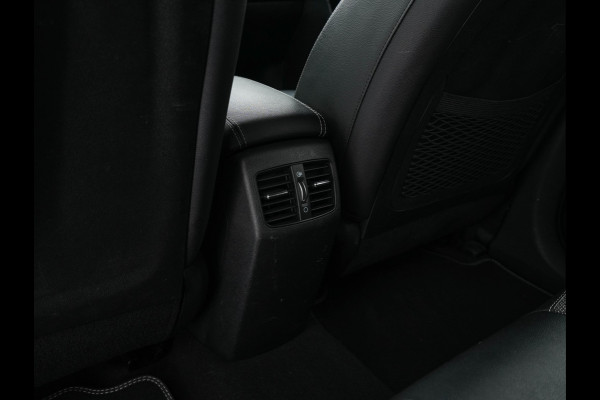 Kia e-Niro DynamicLine 64 kWh [ 3-Fase ] (INCL-BTW)  Aut. *LEATHER-FABRIC | NAVI-FULLMAP | AMBIENT-LIGHT | DAB+ | ADAPTIVE-CRUISE | CAMERA | HEATED-COMFORTSEATS | KEYLESS | DIGI-COCKPIT | SHIFT-PADDLES | CARPLAY | 17"ALU*