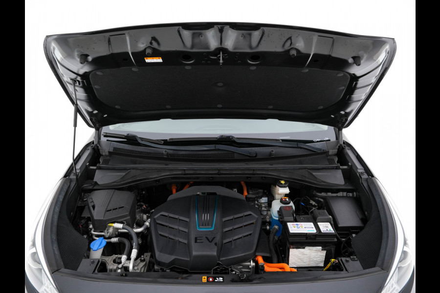 Kia e-Niro DynamicLine 64 kWh [ 3-Fase ] (INCL-BTW)  Aut. *LEATHER-FABRIC | NAVI-FULLMAP | AMBIENT-LIGHT | DAB+ | ADAPTIVE-CRUISE | CAMERA | HEATED-COMFORTSEATS | KEYLESS | DIGI-COCKPIT | SHIFT-PADDLES | CARPLAY | 17"ALU*