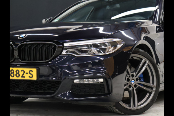 BMW 5 Serie 520i M-Sport High Executive [SCHUIFKANTELDAK, MEMORY SEATS, HUD, PDC V+A, CRUISE CONTROL, APPLE CARPLAY, STOELVERWARMING, AUTOMATISCHE AIRCO, NAVIGATIE, NIEUWSTAAT]