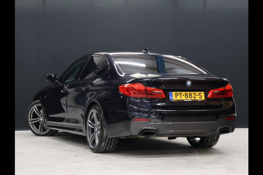 BMW 5 Serie 520i M-Sport High Executive [SCHUIFKANTELDAK, MEMORY SEATS, HUD, PDC V+A, CRUISE CONTROL, APPLE CARPLAY, STOELVERWARMING, AUTOMATISCHE AIRCO, NAVIGATIE, NIEUWSTAAT]