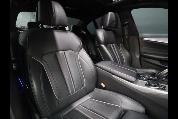 BMW 5 Serie 520i M-Sport High Executive [SCHUIFKANTELDAK, MEMORY SEATS, HUD, PDC V+A, CRUISE CONTROL, APPLE CARPLAY, STOELVERWARMING, AUTOMATISCHE AIRCO, NAVIGATIE, NIEUWSTAAT]