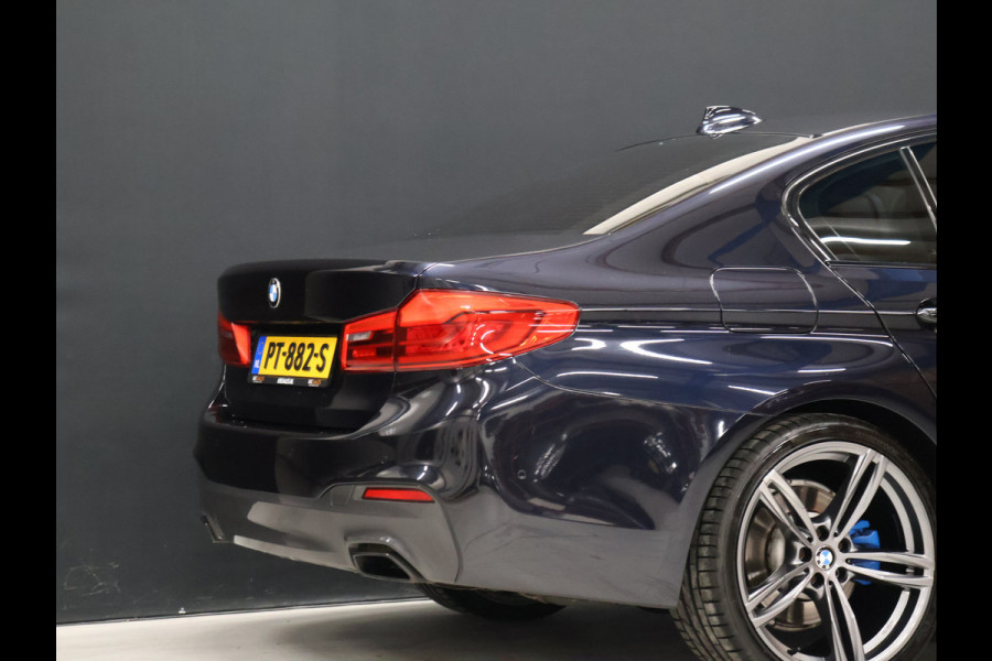 BMW 5 Serie 520i M-Sport High Executive [SCHUIFKANTELDAK, MEMORY SEATS, HUD, PDC V+A, CRUISE CONTROL, APPLE CARPLAY, STOELVERWARMING, AUTOMATISCHE AIRCO, NAVIGATIE, NIEUWSTAAT]