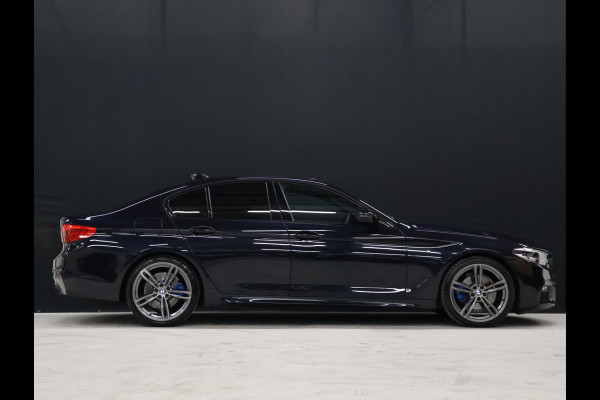 BMW 5 Serie 520i M-Sport High Executive [SCHUIFKANTELDAK, MEMORY SEATS, HUD, PDC V+A, CRUISE CONTROL, APPLE CARPLAY, STOELVERWARMING, AUTOMATISCHE AIRCO, NAVIGATIE, NIEUWSTAAT]