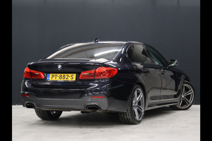 BMW 5 Serie 520i M-Sport High Executive [SCHUIFKANTELDAK, MEMORY SEATS, HUD, PDC V+A, CRUISE CONTROL, APPLE CARPLAY, STOELVERWARMING, AUTOMATISCHE AIRCO, NAVIGATIE, NIEUWSTAAT]