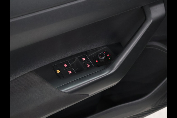 Volkswagen Polo 1.0 TSI Highline R-line [ADAPTIVE CRUISE CONTROL, CAMERA, APPLE CARPLAY, ANDROID AUTO, AUTOMATSCHE AIRCONDITIONING, NAVIGATIE, NIEUWSTAAT]