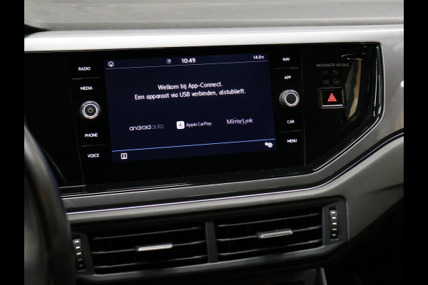 Volkswagen Polo 1.0 TSI Highline R-line [ADAPTIVE CRUISE CONTROL, CAMERA, APPLE CARPLAY, ANDROID AUTO, AUTOMATSCHE AIRCONDITIONING, NAVIGATIE, NIEUWSTAAT]