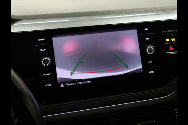 Volkswagen Polo 1.0 TSI Highline R-line [ADAPTIVE CRUISE CONTROL, CAMERA, APPLE CARPLAY, ANDROID AUTO, AUTOMATSCHE AIRCONDITIONING, NAVIGATIE, NIEUWSTAAT]