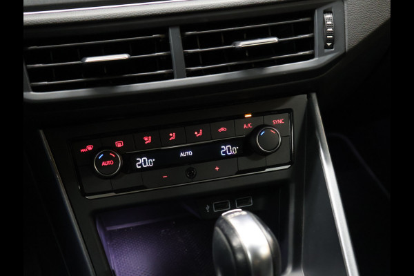 Volkswagen Polo 1.0 TSI Highline R-line [ADAPTIVE CRUISE CONTROL, CAMERA, APPLE CARPLAY, ANDROID AUTO, AUTOMATSCHE AIRCONDITIONING, NAVIGATIE, NIEUWSTAAT]