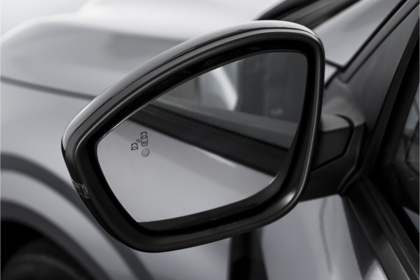 Peugeot 208 1.2 Hybrid 110 e-DCS6 Allure | Dig. Cockpit | Adapt. Cruise | PDC | Camera V+A | NAV+App. Connect | ECC | LM 16" | 0646