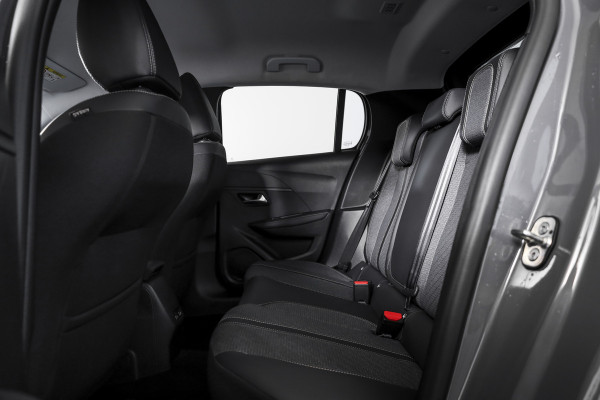 Peugeot 208 1.2 Hybrid 110 e-DCS6 Allure | Dig. Cockpit | Adapt. Cruise | PDC | Camera V+A | NAV+App. Connect | ECC | LM 16" | 0805