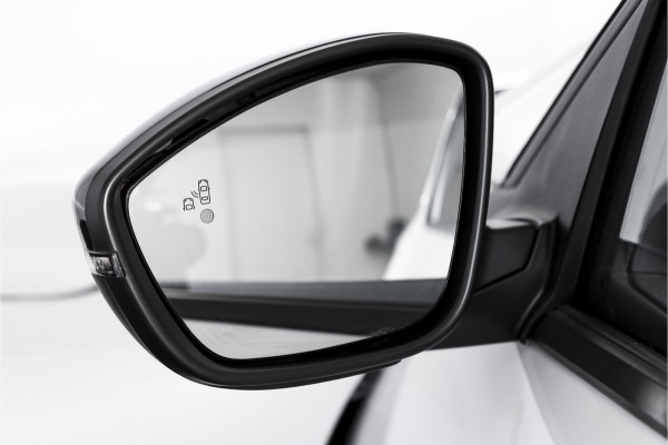 Peugeot 208 1.2 Hybrid 110 e-DCS6 Allure | Dig. Cockpit | Adapt. Cruise | PDC | Camera V+A | NAV+App. Connect | ECC | LM 16" | 9303