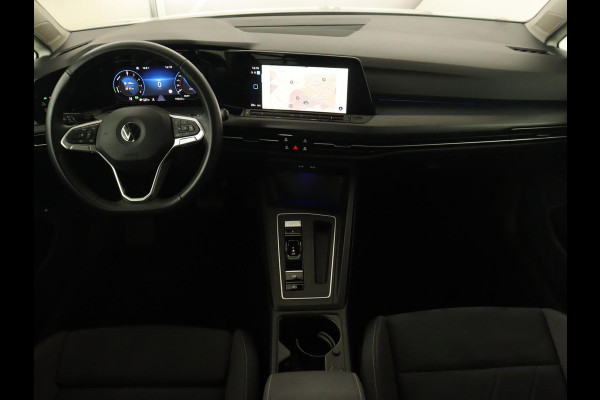 Volkswagen Golf 1.4 eHybrid Style | Camera | Massage | Carplay | Memory | Sfeerverlichting | Adaptive cruise | Keyless | Navigatie | Full LED | Digital Cockpit
