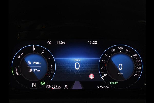 Volkswagen Golf 1.4 eHybrid Style | Camera | Massage | Carplay | Memory | Sfeerverlichting | Adaptive cruise | Keyless | Navigatie | Full LED | Digital Cockpit
