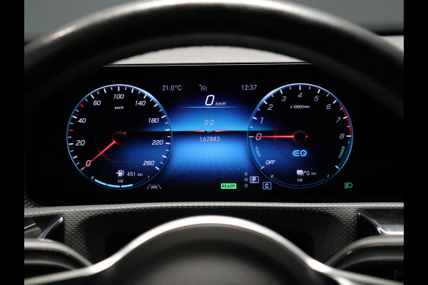 Mercedes-Benz A-Klasse 250 e Business Solution Luxury Limited [SFEERVERLICHTING, TREKHAAK, CAMERA, PDC 360, CRUISE CONTROL, STOELVERWARMING, FLIPPERS, BLUETOOTH TELEFOON, AUTO AIRCO, NAVIGATIE, NIEUWSTAAT]