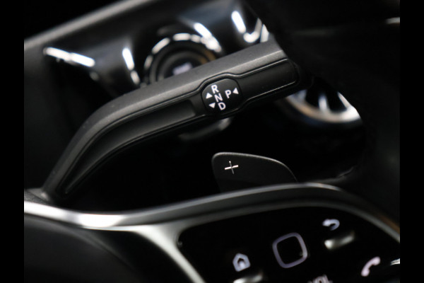 Mercedes-Benz A-Klasse 250 e Business Solution Luxury Limited [SFEERVERLICHTING, TREKHAAK, CAMERA, PDC 360, CRUISE CONTROL, STOELVERWARMING, FLIPPERS, BLUETOOTH TELEFOON, AUTO AIRCO, NAVIGATIE, NIEUWSTAAT]