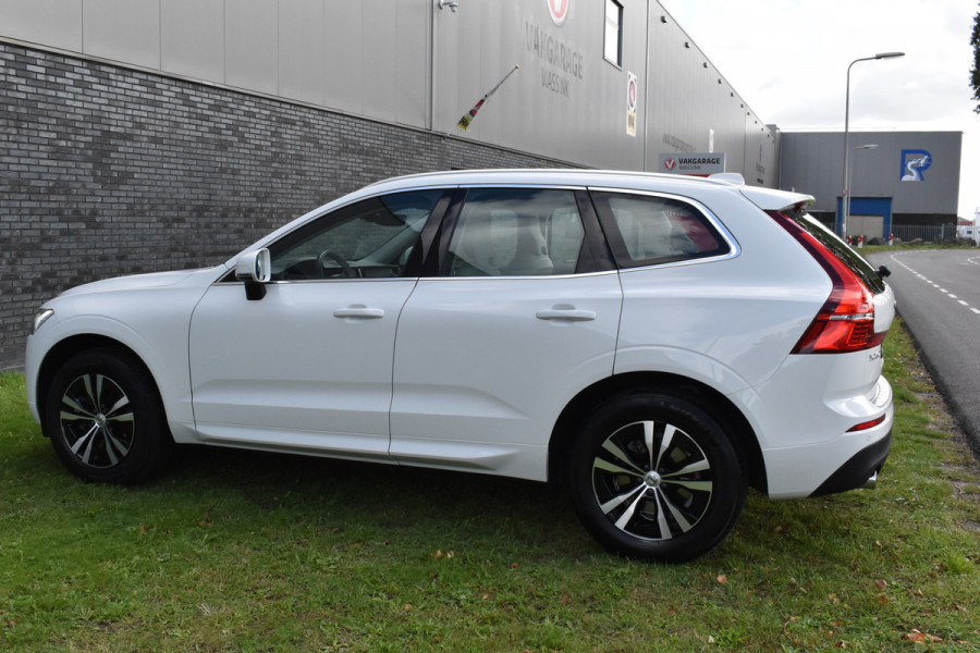 Volvo XC60 2.0 T5 Momentum Pro Pano/automaat 1e eig Trekhaak Navi