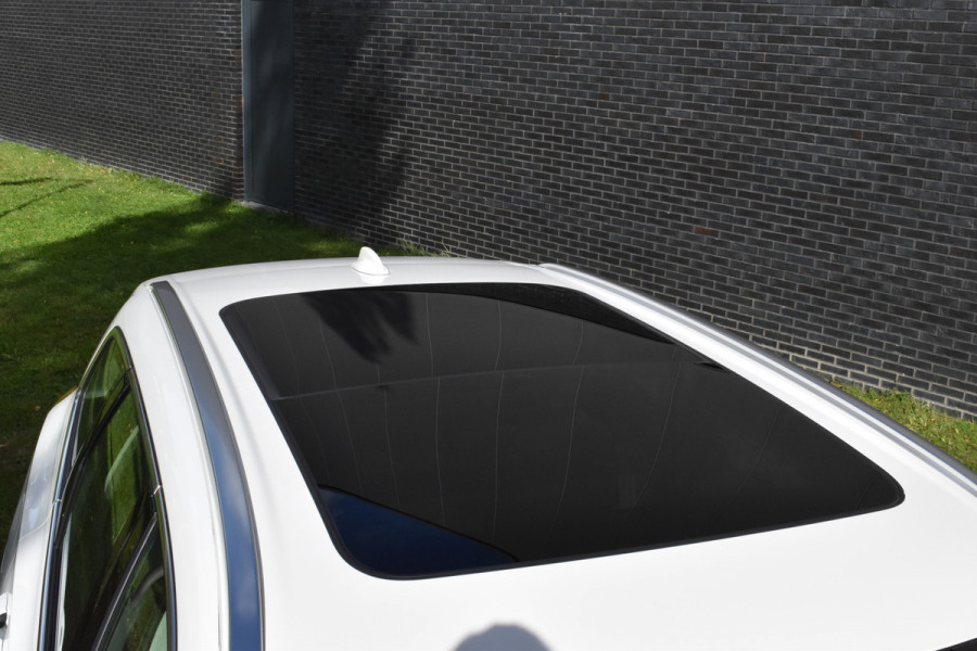 Volvo XC60 2.0 T5 Momentum Pro Pano/automaat 1e eig Trekhaak Navi
