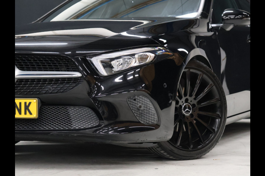 Mercedes-Benz A-Klasse 160 Sport Business Solution [WIDESCREEN, APPLE CARPLAY, ANDROID AUTO, STOELVERWARMING, CAMERA, SPORTSTOELEN, NIEUWSTAAT]