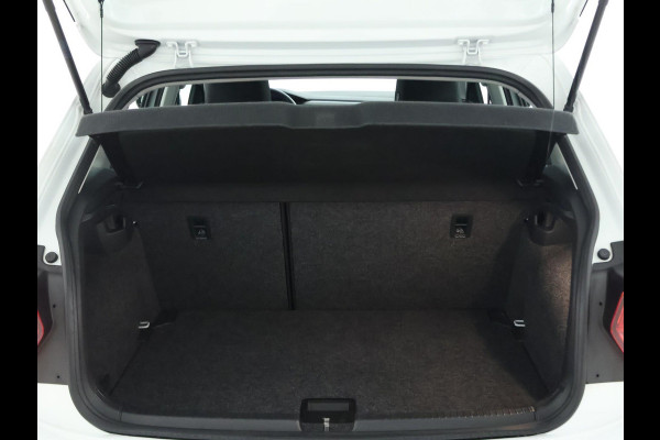 Volkswagen Polo 1.0 TSI Comfortline NAVI | CarPlay | Dealer onderhouden