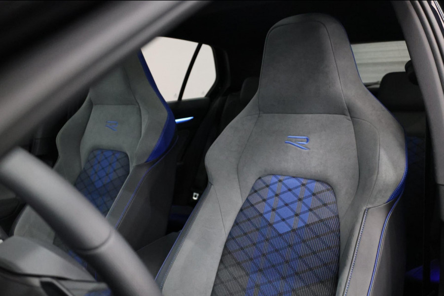 Volkswagen Golf 2.0 TSI R 4Motion 320+PK AKRAPOVIC/IQ+LED/VIRTUAL/PANO/LEER+S.VERWARMING/19" LMV/LINE/ACC/12 MND GARANTIE! Volkswagen Golf 2.0 TSI R 4Motion 320+PK AKRAPOVIC/IQ+LED/VIRTUAL/PANO/LEER+S.VERWARMING/19" LMV/LINE/ACC/12 MND GARANTIE!