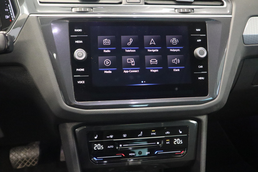 Volkswagen Tiguan 1.5 TSI Life Business ACC Climate Panoramadak PDC Keyless NAP