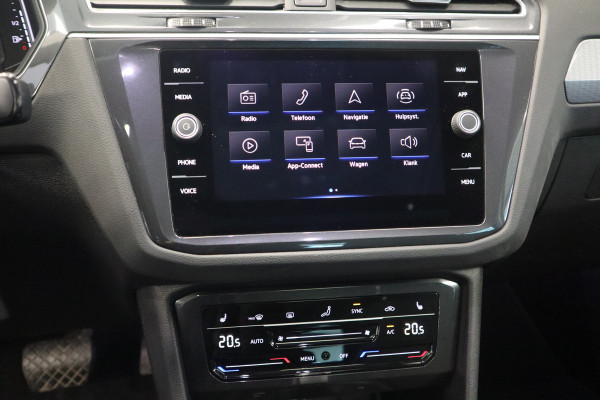Volkswagen Tiguan 1.5 TSI Life Business ACC Climate Panoramadak PDC Keyless NAP