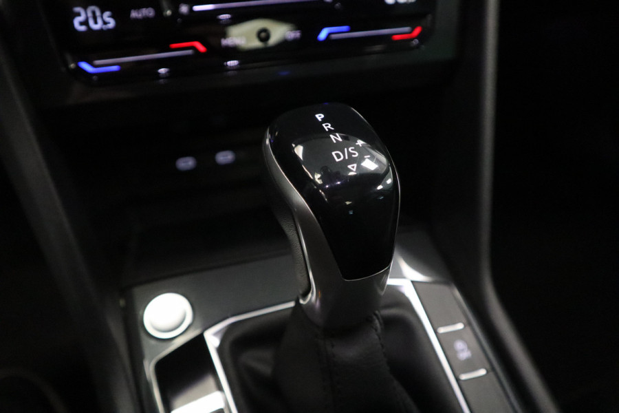 Volkswagen Tiguan 1.5 TSI Life Business ACC Climate Panoramadak PDC Keyless NAP