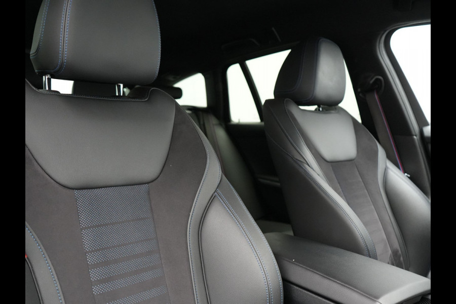 BMW 3 Serie Touring 330e M Sport Facelift Model Plug In Hybrid 292pk Dealer O.H PHEV | Widescreen Navi | Adaptive Cruise | Alcantara Sportstoelen Memory & Verwarmd | Camera | Sfeerverlichting | Apple Carplay | Blis | Keyless | DAB |