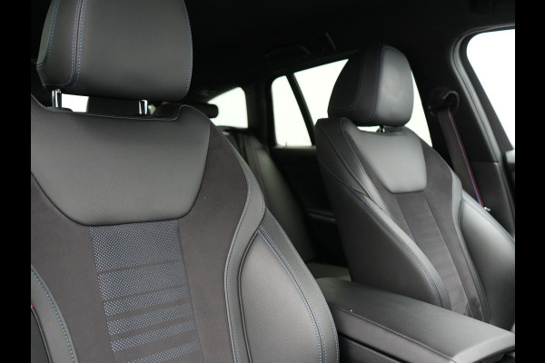 BMW 3 Serie Touring 330e M Sport Facelift Model Plug In Hybrid 292pk Dealer O.H PHEV | Widescreen Navi | Adaptive Cruise | Alcantara Sportstoelen Memory & Verwarmd | Camera | Sfeerverlichting | Apple Carplay | Blis | Keyless | DAB |
