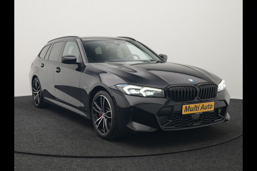 BMW 3 Serie Touring 330e M Sport Facelift Model Plug In Hybrid 292pk Dealer O.H PHEV | Widescreen Navi | Adaptive Cruise | Alcantara Sportstoelen Memory & Verwarmd | Camera | Sfeerverlichting | Apple Carplay | Blis | Keyless | DAB |