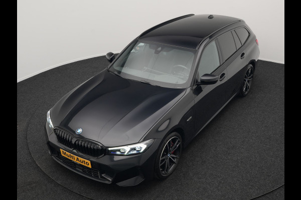 BMW 3 Serie Touring 330e M Sport Facelift Model Plug In Hybrid 292pk Dealer O.H PHEV | Widescreen Navi | Adaptive Cruise | Alcantara Sportstoelen Memory & Verwarmd | Camera | Sfeerverlichting | Apple Carplay | Blis | Keyless | DAB |