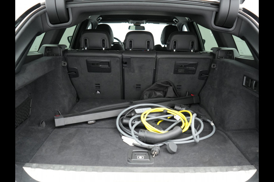 BMW 3 Serie Touring 330e M Sport Facelift Model Plug In Hybrid 292pk Dealer O.H PHEV | Widescreen Navi | Adaptive Cruise | Alcantara Sportstoelen Memory & Verwarmd | Camera | Sfeerverlichting | Apple Carplay | Blis | Keyless | DAB |