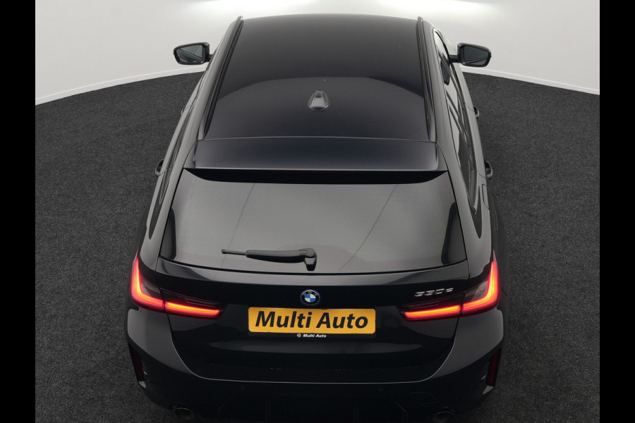 BMW 3 Serie Touring 330e M Sport Facelift Model Plug In Hybrid 292pk Dealer O.H PHEV | Widescreen Navi | Adaptive Cruise | Alcantara Sportstoelen Memory & Verwarmd | Camera | Sfeerverlichting | Apple Carplay | Blis | Keyless | DAB |