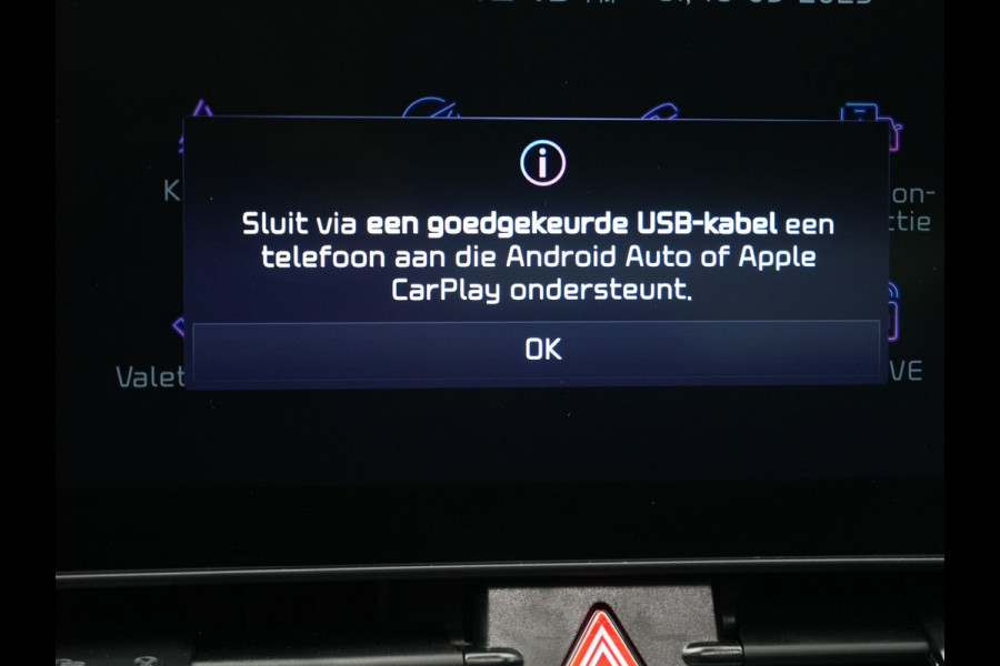 Kia Sportage 1.6 T-GDi AWD Dynamic Plus Line Plug In Hybrid 265pk Dealer O.H PHEV | Trekhaak Afneembaar | Panodak | Adaptive Cruise | Apple Carplay | Camera | Lederen Sportstoelen Vewarmd | Blis | Navigatie | Virtual | DAB |