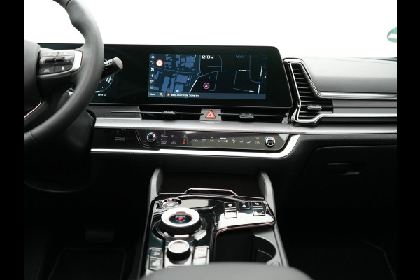 Kia Sportage 1.6 T-GDi AWD Dynamic Plus Line Plug In Hybrid 265pk Dealer O.H PHEV | Trekhaak Afneembaar | Panodak | Adaptive Cruise | Apple Carplay | Camera | Lederen Sportstoelen Vewarmd | Blis | Navigatie | Virtual | DAB |